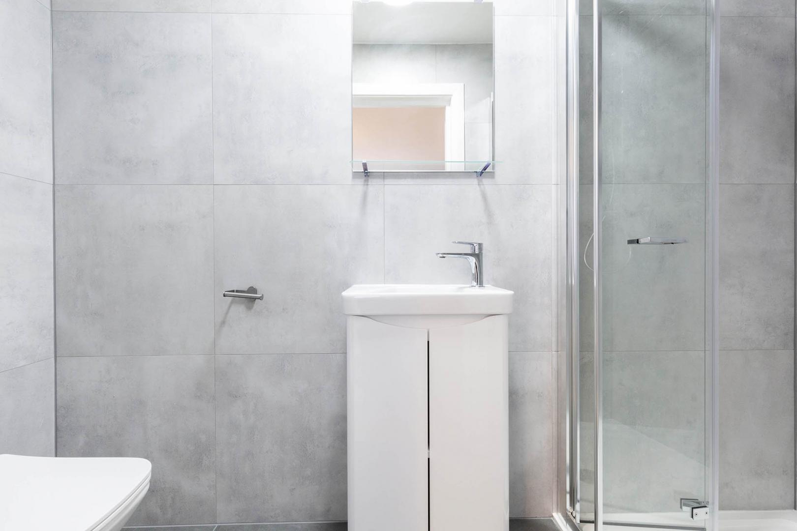 Stunning Fully Renovated Apartment Linacre Road, Willesden Green